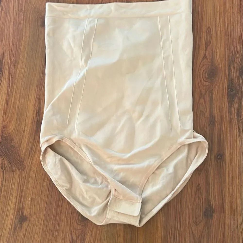 Spanx oncore high waisted shape wear briefs size M